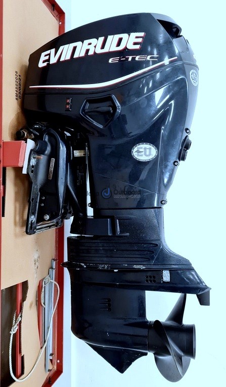 2013 EVINRUDE E40DPLAAA OUTBOARD MOTOR (1)