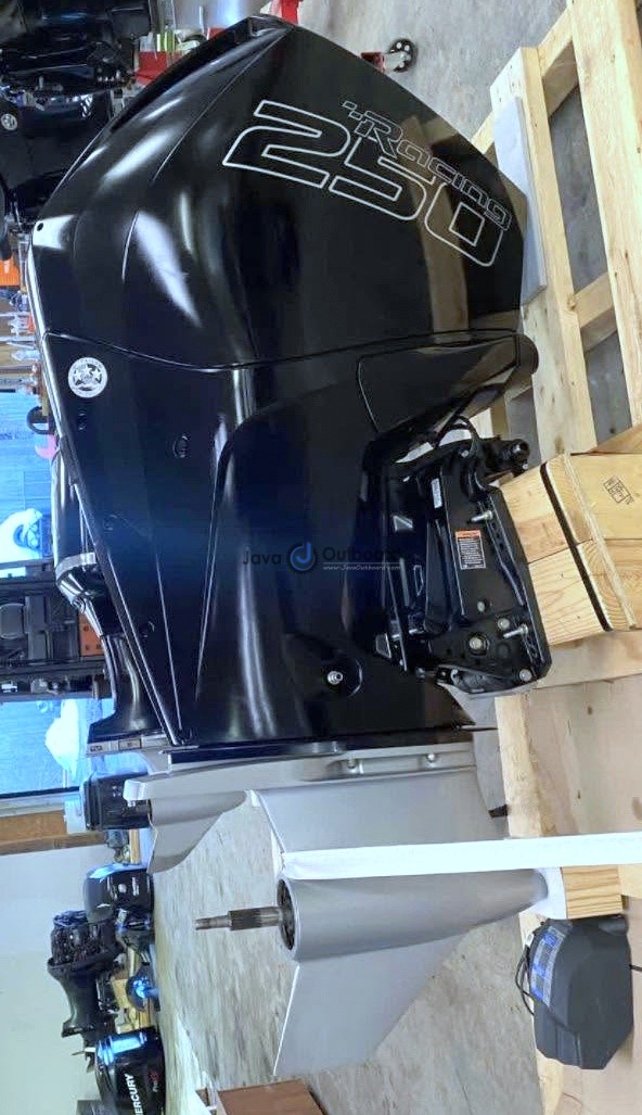 2020 MERCURY RACING 250R V8 OUTBOARD MOTOR (1)